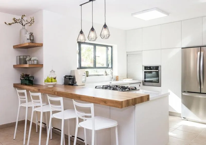 Przewodnik po tworzeniu efektywnego oświetlenia pod szafkami w kuchni