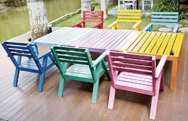 Farby do mebli ogrodowych