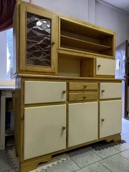 Materiały do renowacji mebli