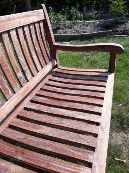 Odświeżanie mebli plastikowych