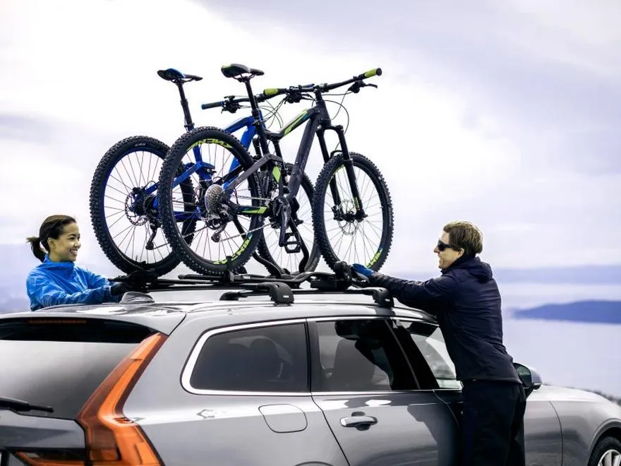 Transport rowerów na dachu