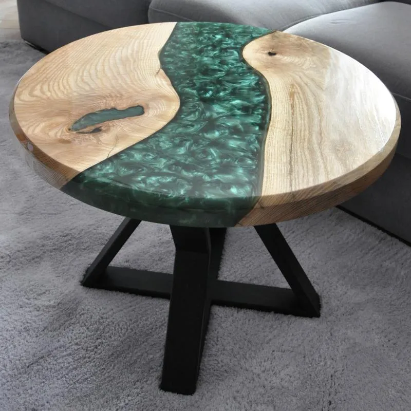 Usuwanie żywicy z mebli